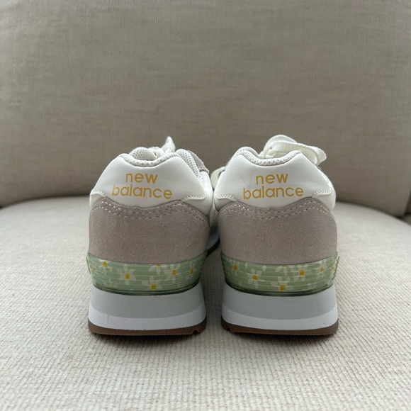 New Balance • 515 Daisy Print Sneaker - Picture 3 of 4